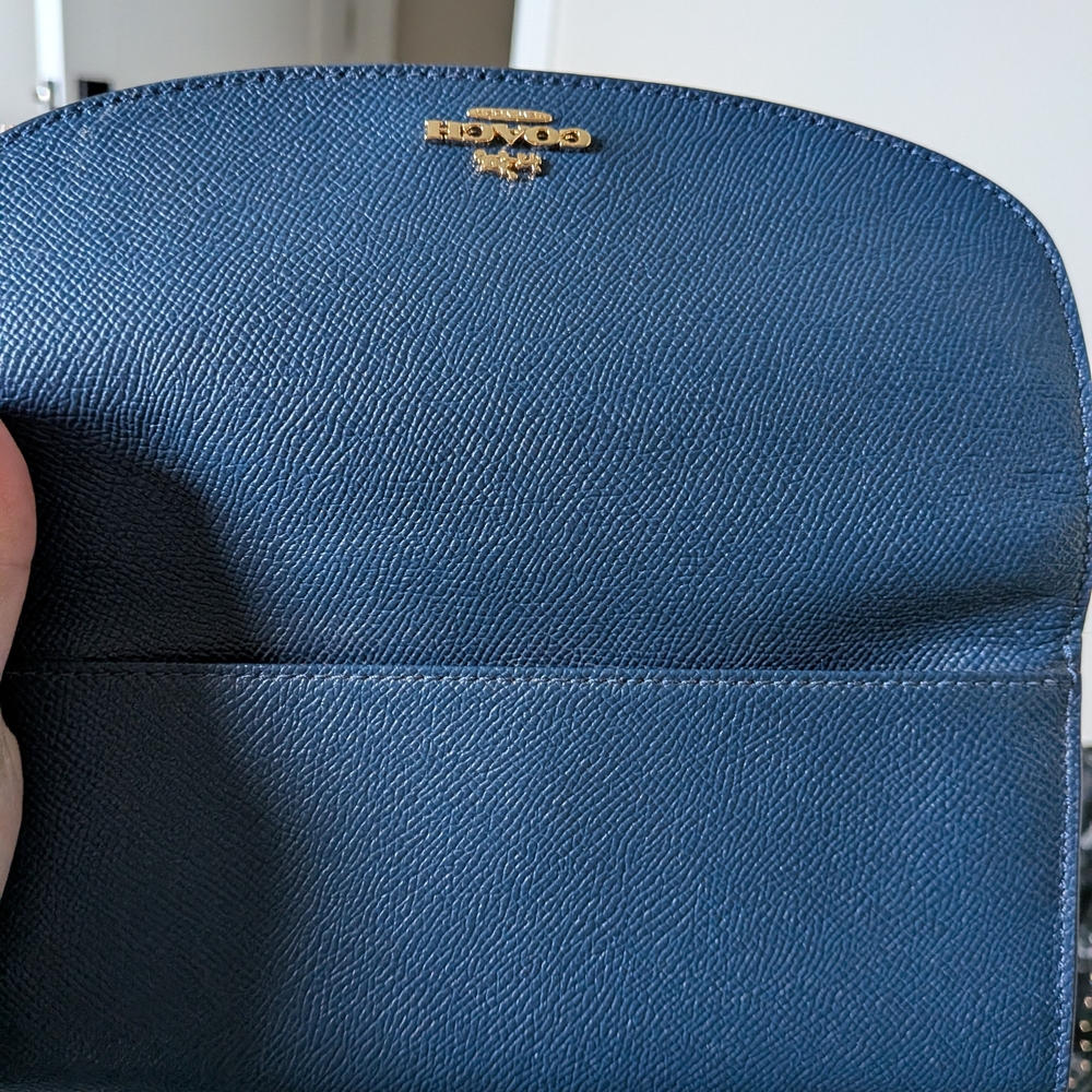Coach Tea Rose Large Blue Pebbled Leather Wallet - Picture 5 of 10